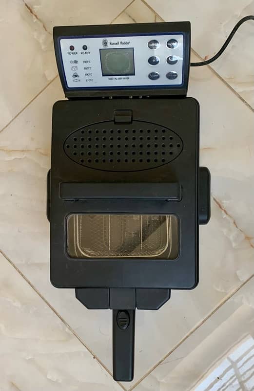 Russell Hobbs Digital Deep Fryer (RDF360) 3