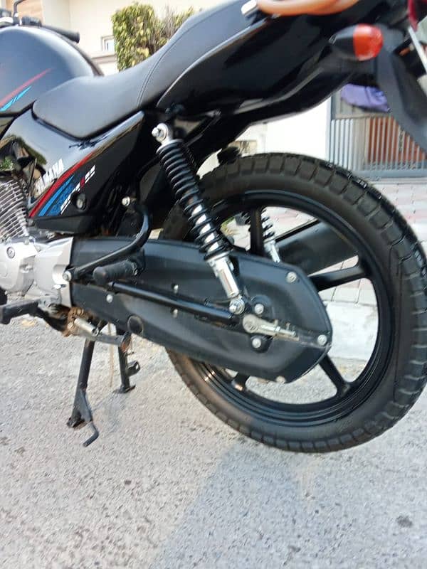 YAMAHA YBR 125 G for Sale 3