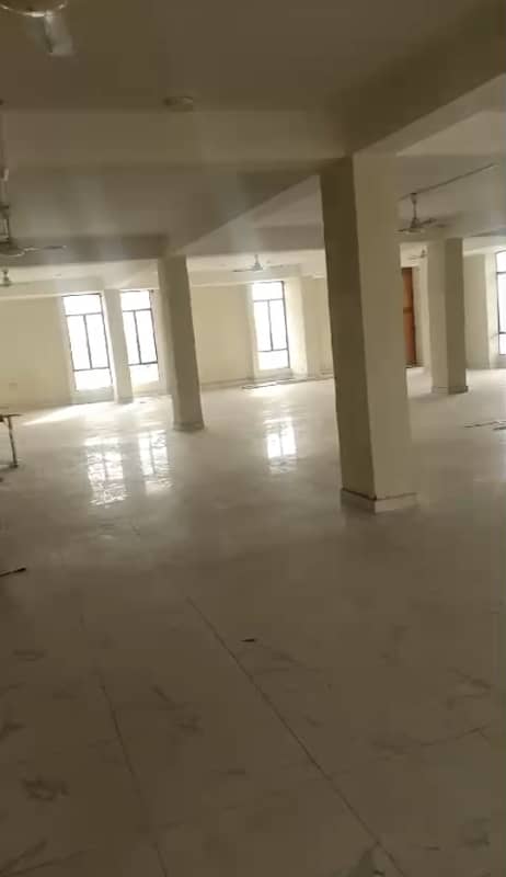 Office Available For Rent 4000 Square Feet In Blue Area 10