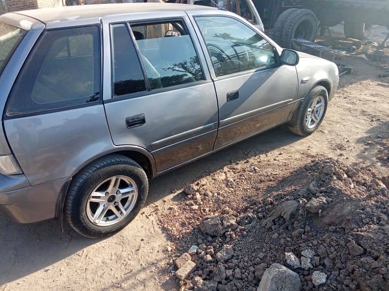 Suzuki Cultus 2016 2