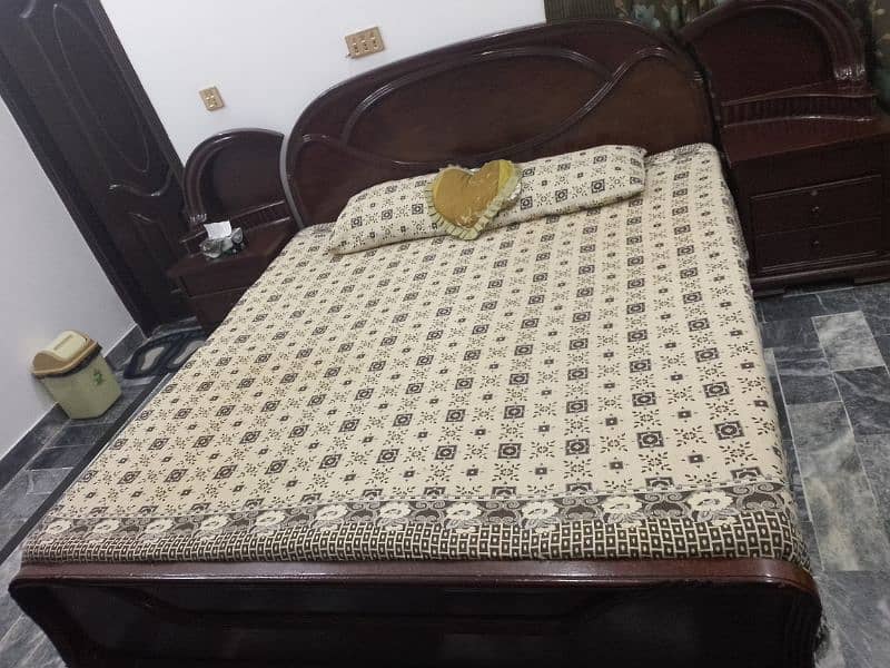 Double sized Bed with Side tables- Very good condition 4