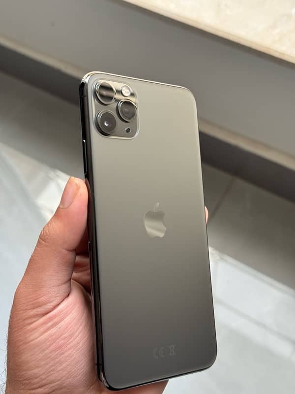 iPhone 11 Pro Max factory unlock non pta 64 Gb grey 4