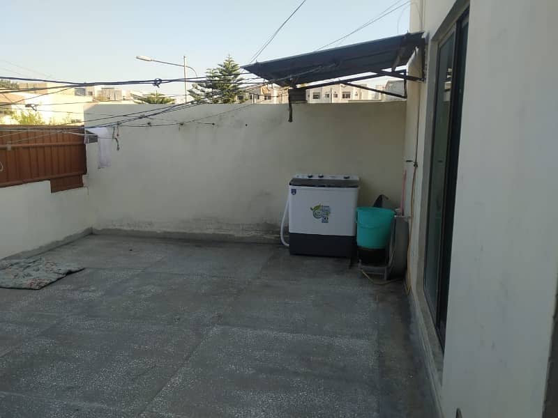 Good Prime Location 10 Marla House For Sale In Askari 5 3