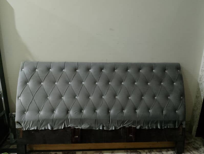 bed side table  and sofa 5 seater 4