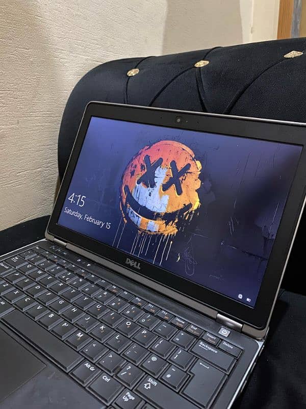 Dell Laptop 0