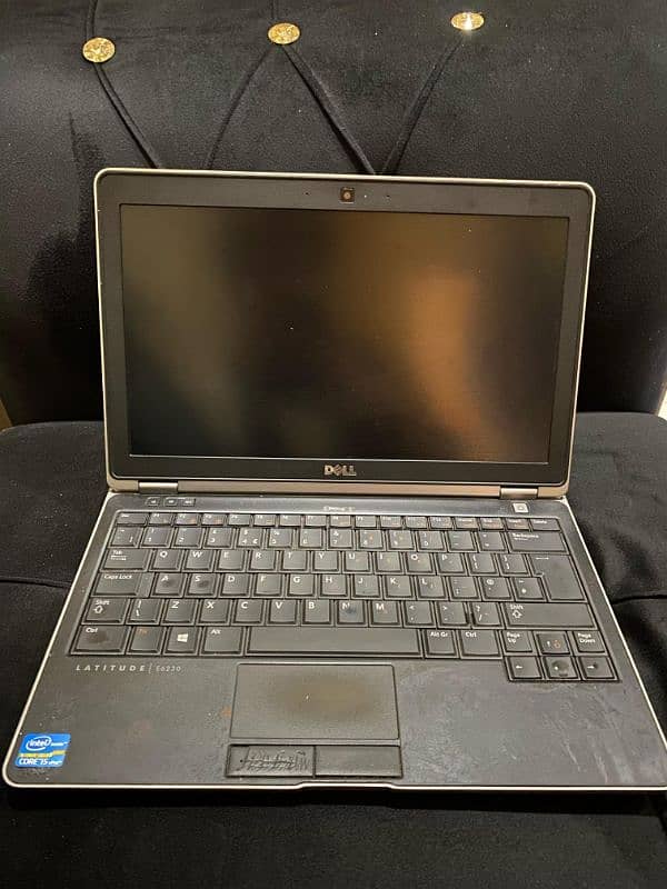 Dell Laptop 4