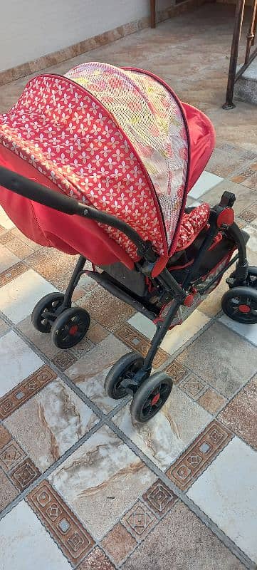 Baby Pram in good condition 2