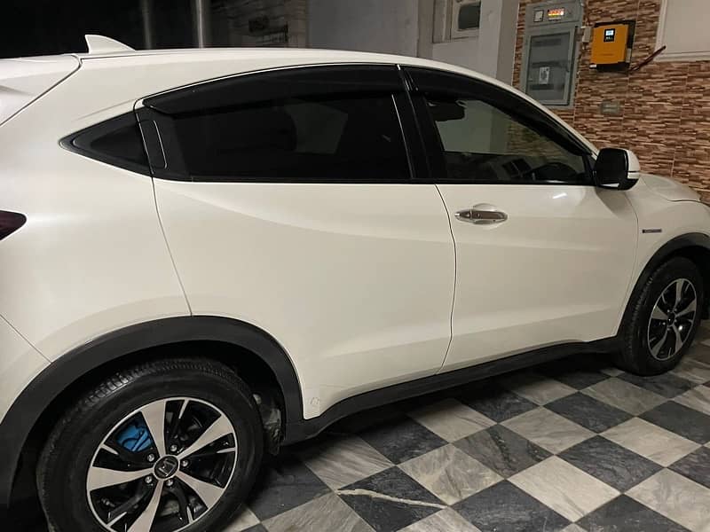 Honda Vezel 2017 1