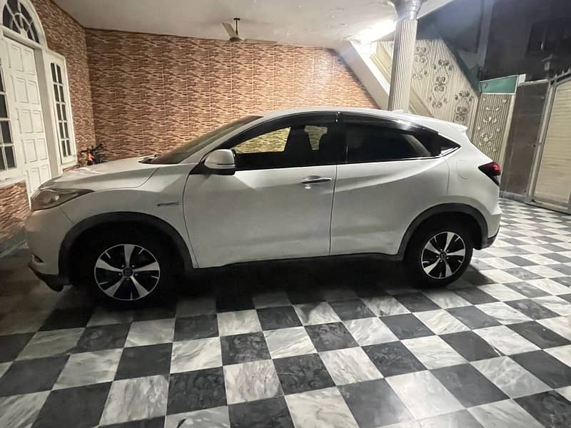 Honda Vezel 2017 3