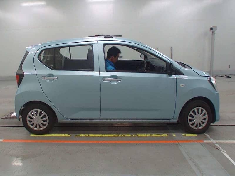 Daihatsu Mira 2021 0