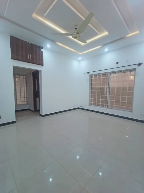 10 marla house for rent sector C3 bahria enclave islamabad 3