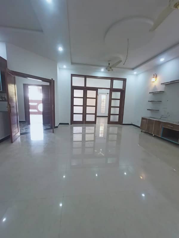 10 marla house for rent sector C3 bahria enclave islamabad 4