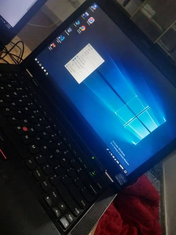 Lenovo Thinkpad T430 laptop 1