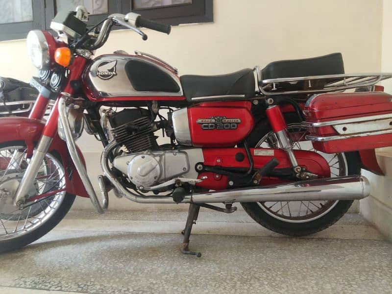 Honda CD 200 road master model 1983 my WhatsApp 03265352971 0