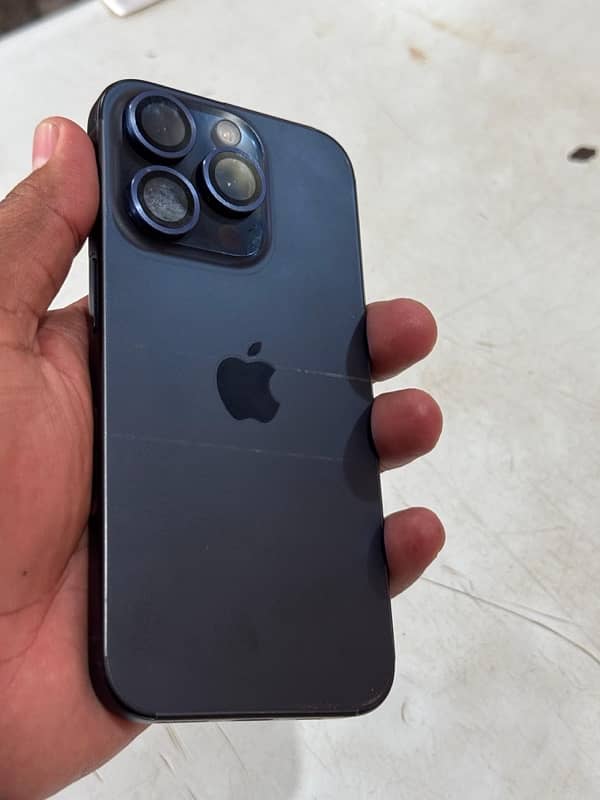 IPHONE 15 PRO 6