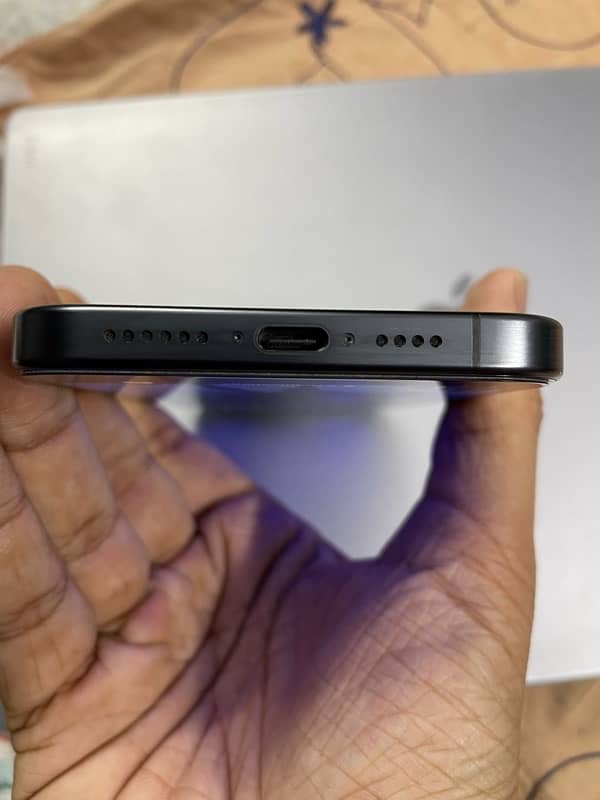 iPhone 15 Pro Max 256GB JV Black 3