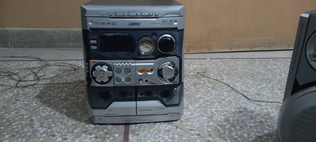 Philips Cd / cassette player audio model FW D550 / 21 M 7