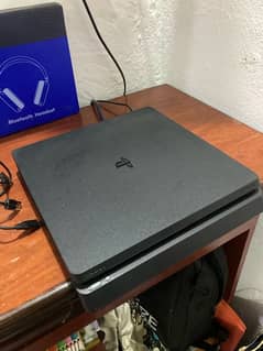 PS4