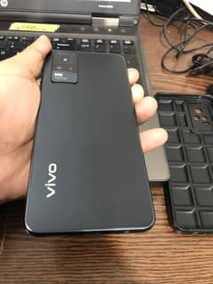 Vivo V21e