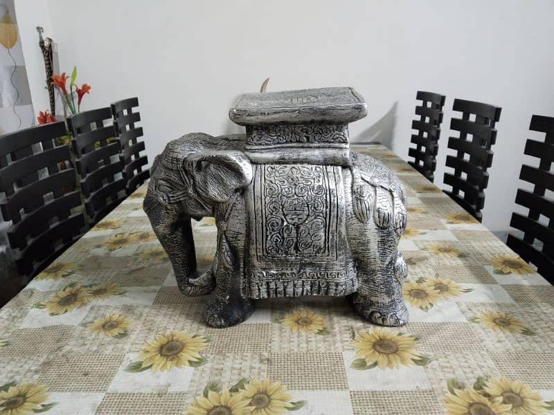 Beautiful elephant decoration piece 3