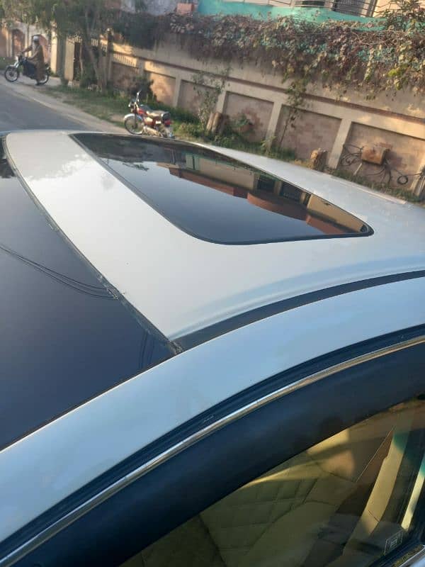 Honda Civic Oriel 2013 mannual sunroof 10