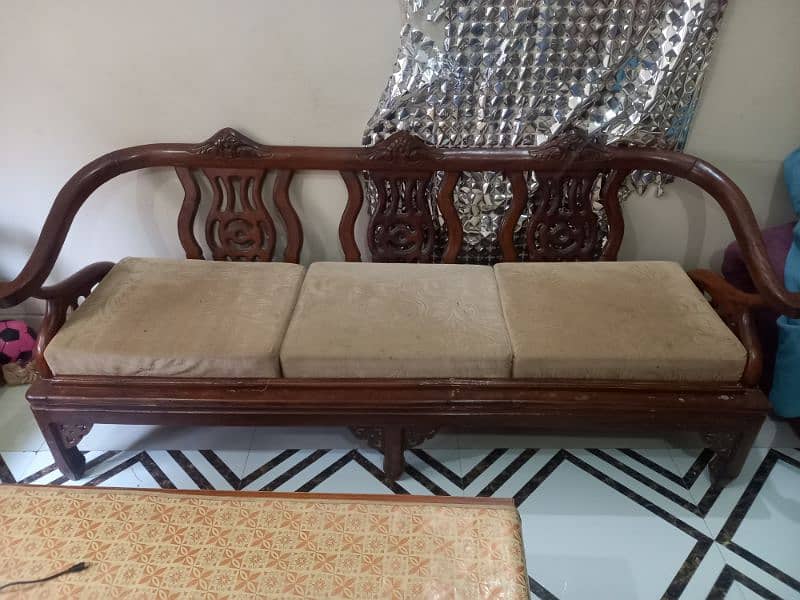 5 seater wooden sofa set 0