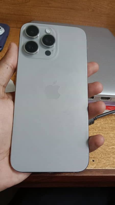 iphone 15pro Max Natural Titanium 256Gb JV LLA model 5