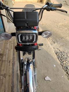 Honda 125 . . mery naam par hai total file smart card