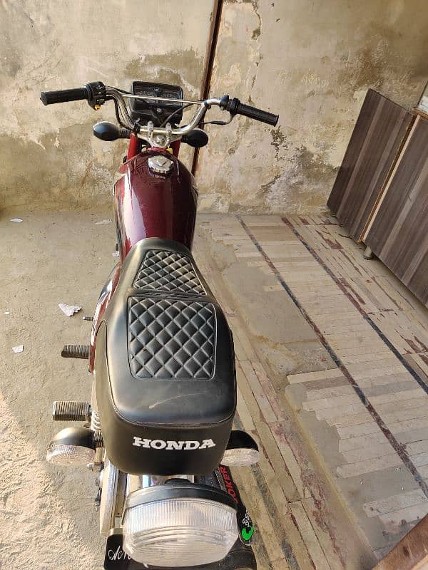 Honda 125 . . mery naam par hai total file smart card 5