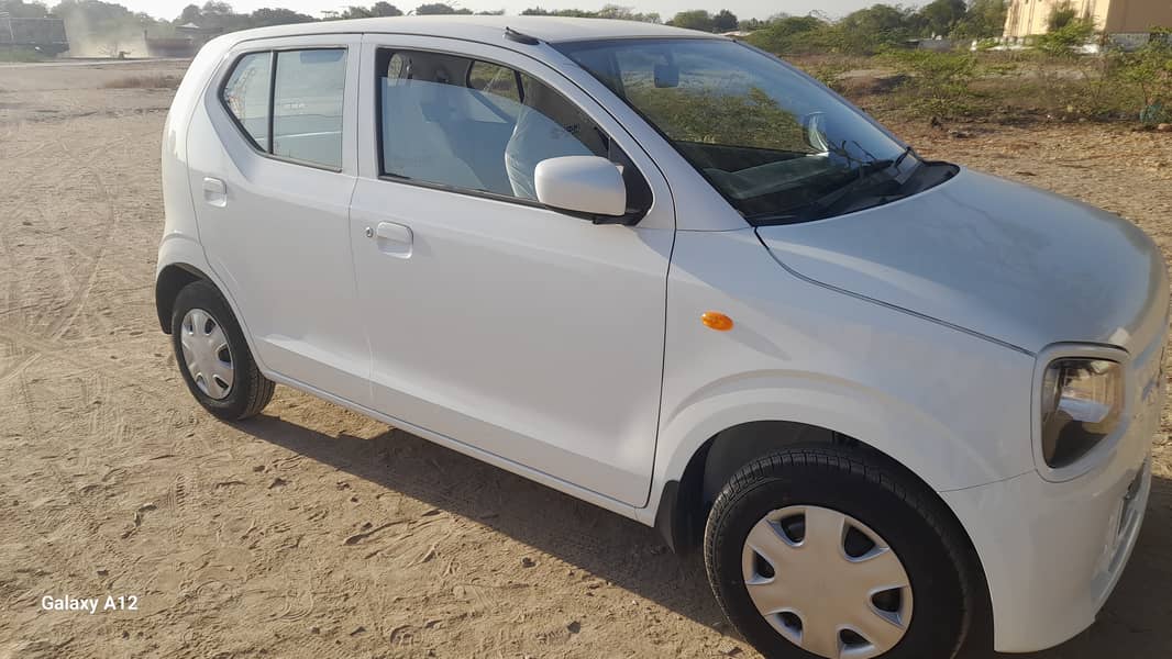 Suzuki Alto VXL AGS 2025 4