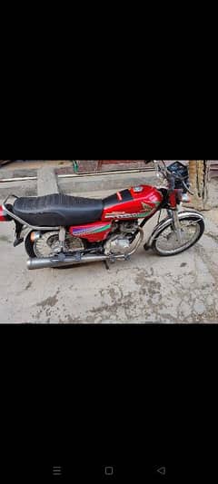 Honda 125 good condition janian Al ok exchange with 70 honda