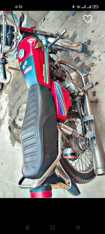 Honda 125 good condition janian Al ok exchange with 70 honda 4