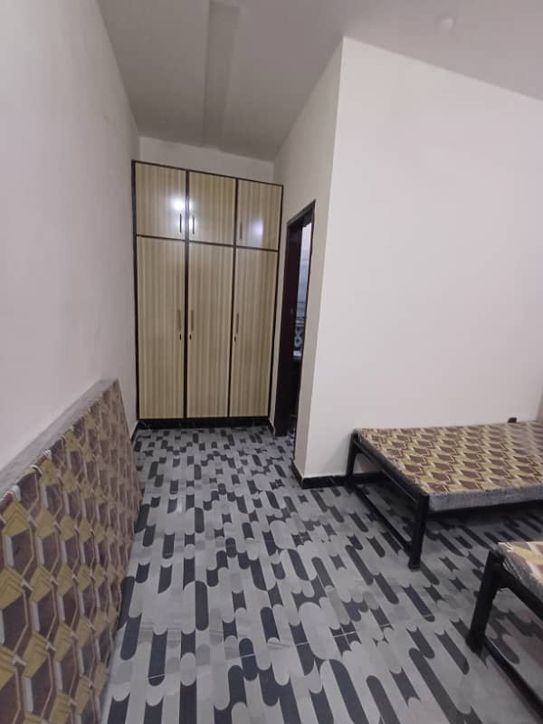 Brand new luxury Hania girls hostel Seats available in Four seater Room for rent near ucp University or shaukat khanum hospital or UOL University or UMT University or Emporium Mall 2