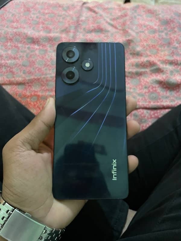 infinix hot 30 urgent for sale 5