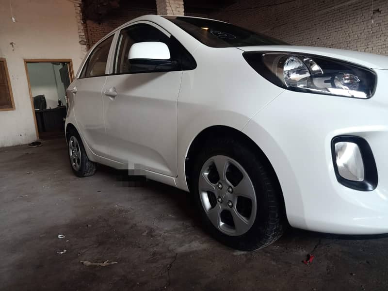 KIA Picanto  ful option low milag 24600 km scrachless brand new 2