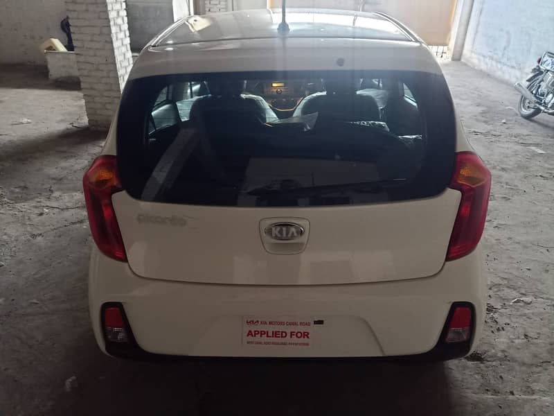 KIA Picanto  ful option low milag 24600 km scrachless brand new 6