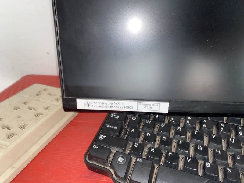 cpu dell t3500 500 hard 16 gb ram with LED total pc 5