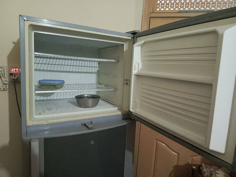 Dawlance Fridge For sale 5