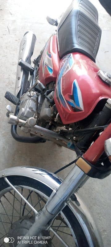 Honda125 model 2013 Punjab three digit no 284 price 99000 Kamra 6