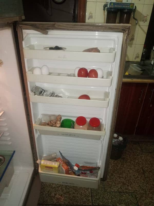 Dawalance refrigerator 3