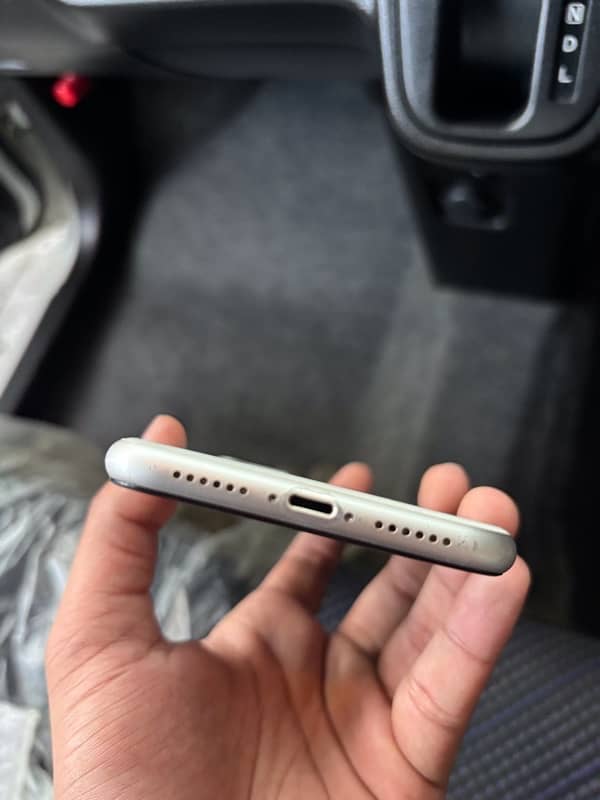 IPhone 11 64GB FU 03365158228 6