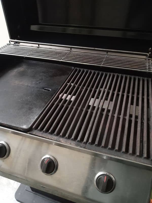 Image gallery for 4 burner cordon Bleu BBQ with wok burner 3