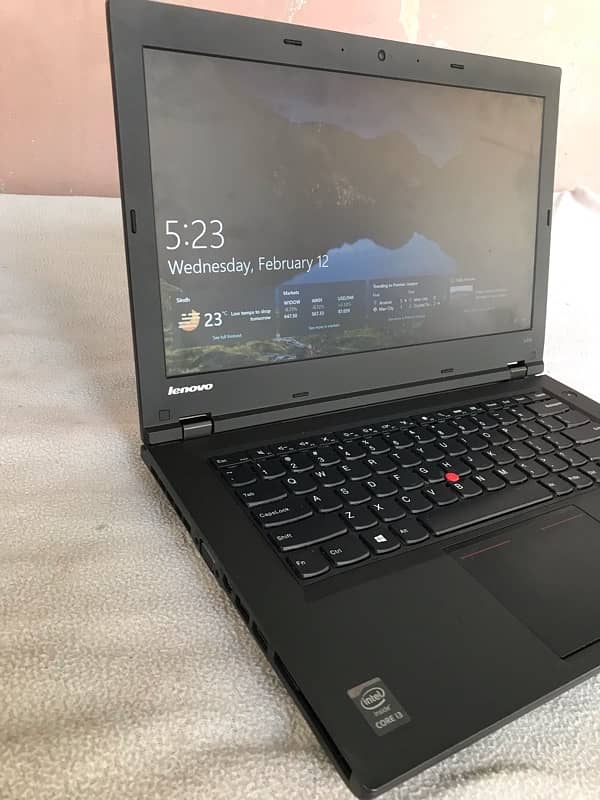 new laptop 1 month use 35k 1