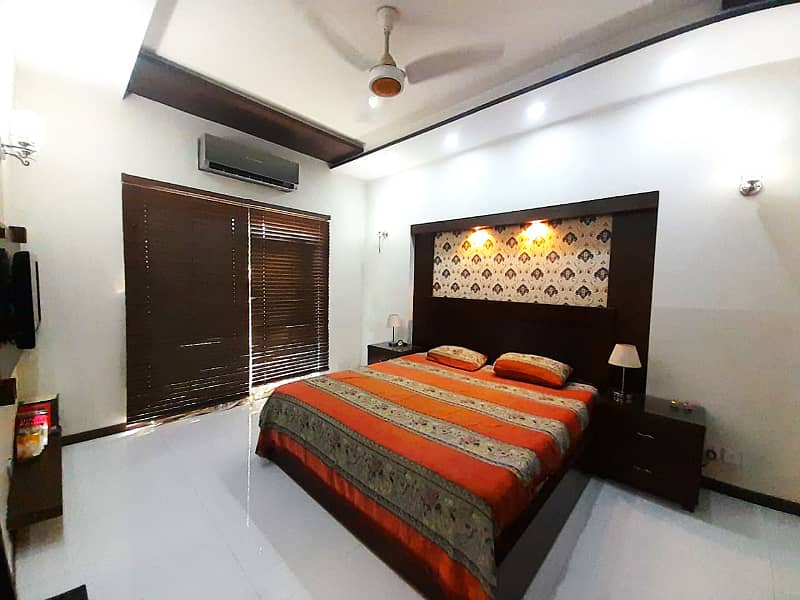 10 MARLA FULLY FURNISHED HOUSE BLOCK D FOR SALE 6