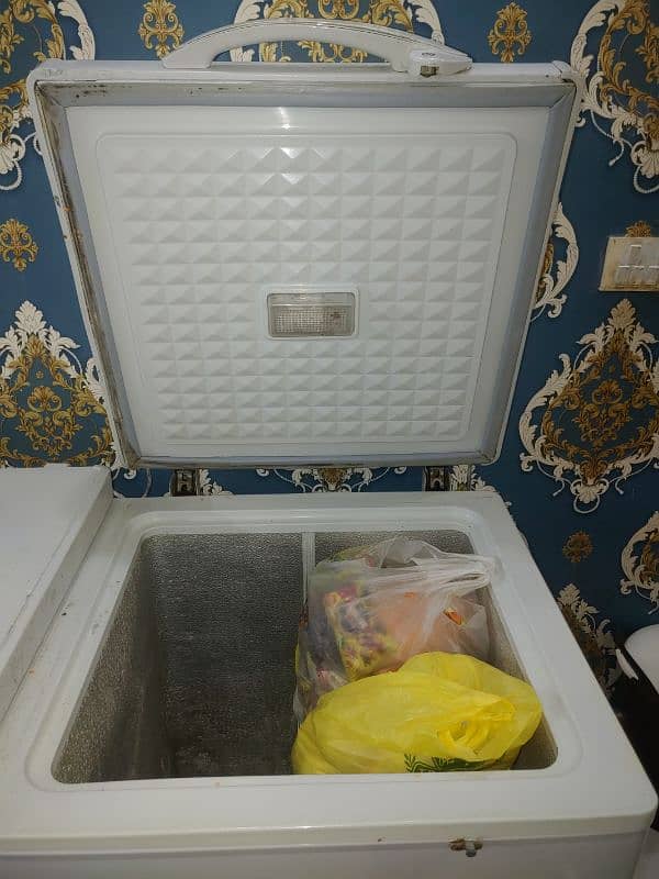 Dawlance Deep Freezer 2 Door Urgent Sell 4