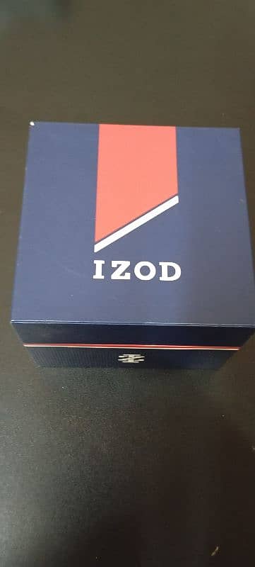 IZOD Men's Wristwatch 5