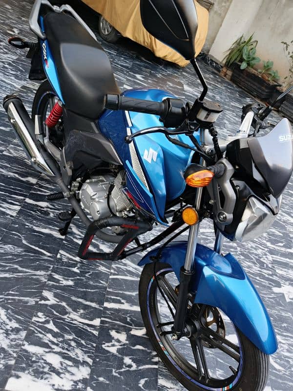 Suzuki GSX125 (Nov 2023) New Condition 3