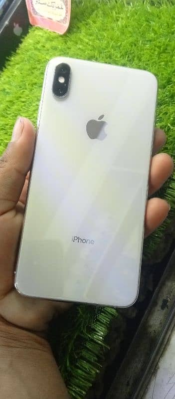 iphone xs max brand new 0