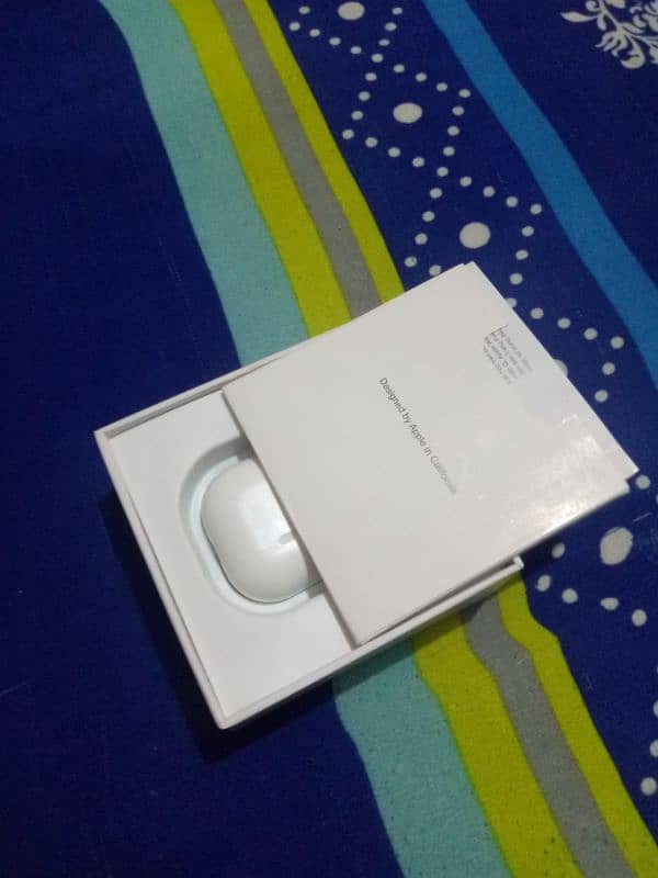 i am selling airpods pro 2 5