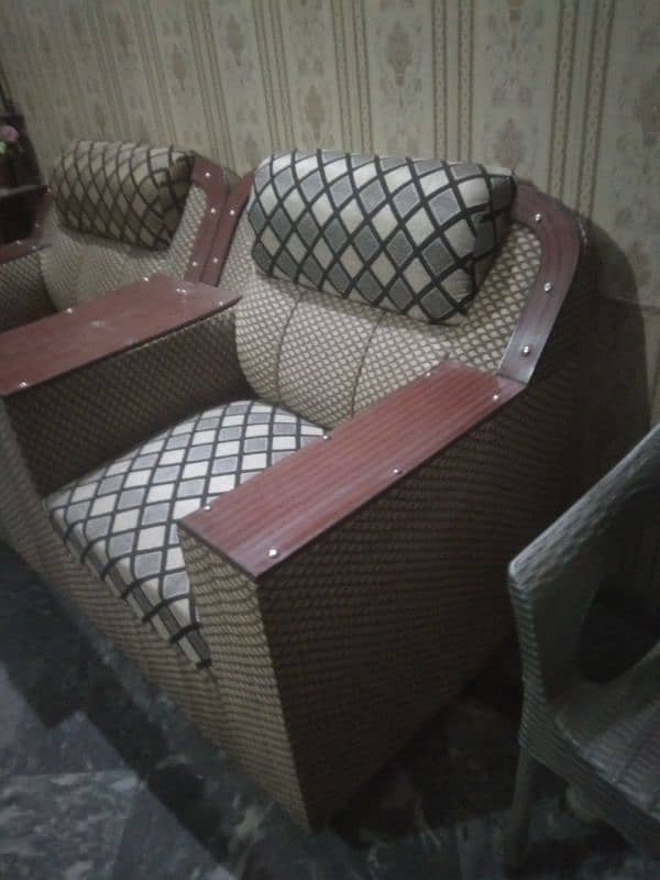 Poshish Sofa Set 0